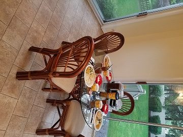 tea party dining table